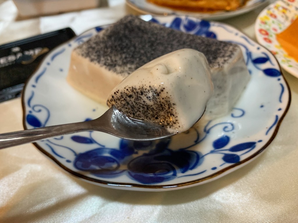 紅磚布丁－台南宅配布丁「布丁界的愛馬仕」芝麻布丁 芝麻寡糖