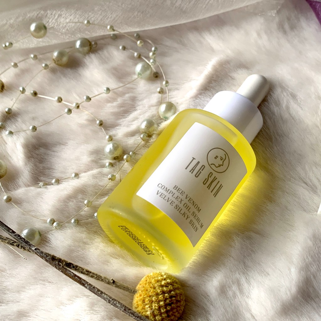 TAG SKIN評價？以肌之名好用嗎？
蜂毒絲絨精萃：油性肌也能使用的精萃油 一點都不粘膩！