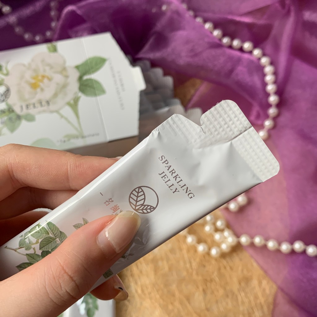 愛護眼睛的好吃營養果凍！【名絢生技】居家防疫3C使用過度怎麼辦？添加葉黃素，守護晶亮的營養，舒適水汪汪，名絢晶亮凍好吃嗎？