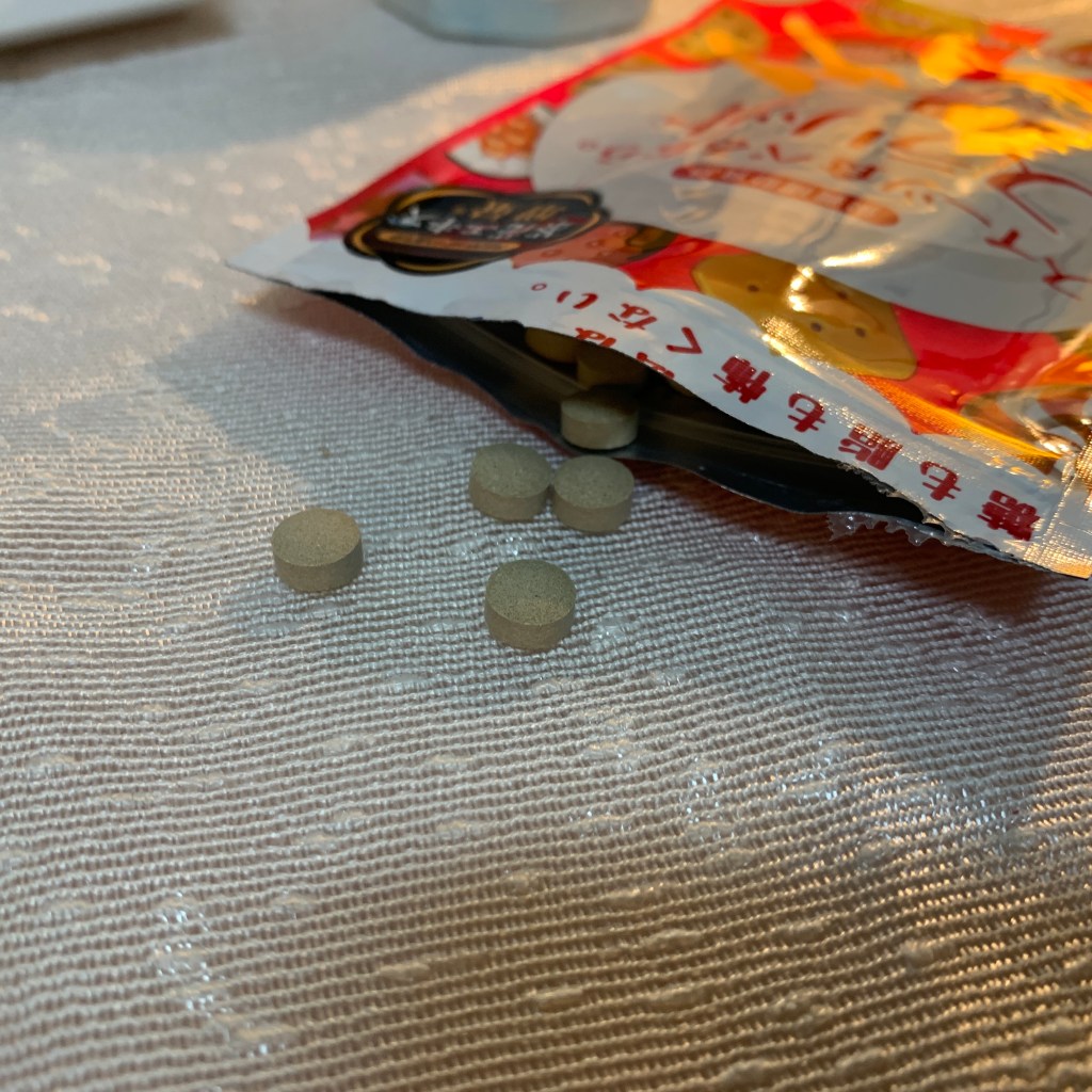 茶花保健食品推薦【榮進製藥】少女茶花錠安心吃美食，與甜點零距離！日本進口藥妝必買保健食品｜茶花錠怎麼吃｜促進新陳代謝保健食品推薦｜榮進製藥評價
