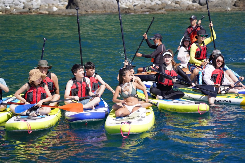 【水旅遊】SUP教練推薦理哥!包船出海SUP團!海中央SUP,跳水、浮淺、導覽,基隆嶼包船海上SUP+和平島導覽活動|基隆嶼SUP|新北包船sup|北海岸SUP|遊艇包船SUP|新北水上活動|理哥評價