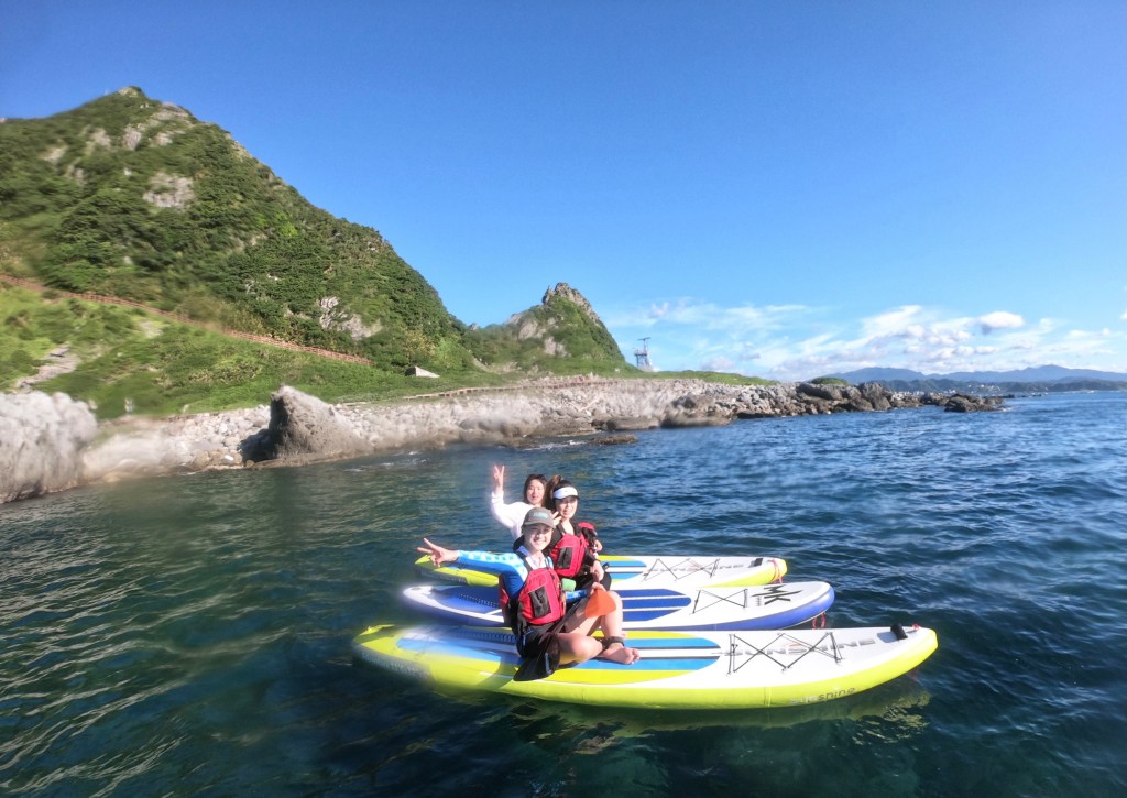 【水旅遊】SUP教練推薦理哥!包船出海SUP團!海中央SUP,跳水、浮淺、導覽,基隆嶼包船海上SUP+和平島導覽活動|基隆嶼SUP|新北包船sup|北海岸SUP|遊艇包船SUP|新北水上活動|理哥評價