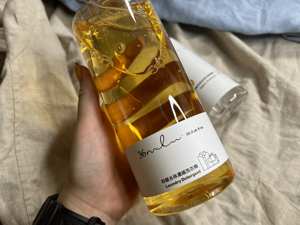 【More ml】mit製造好用洗衣精！清潔不留味！一次的洗衣精用量就是產品名的一部分！More ml洗衣精怎麼用｜mit萬用異味噴霧｜衣服異味快速處理｜去除空間異味『36ml去味濃縮洗衣精、2ml奈米鋅衣物去味抗菌噴霧 』